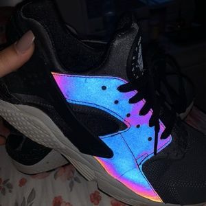 nike huarache iridescent